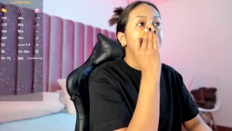          online show from January 23, 11:26 am