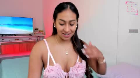 Snapshot of amelyamann chatting on March 9, 2:10 pm online show from March 9, 2:10 pm