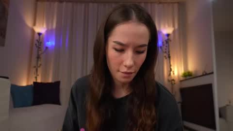Amy  online show from May 17, 4:21 am