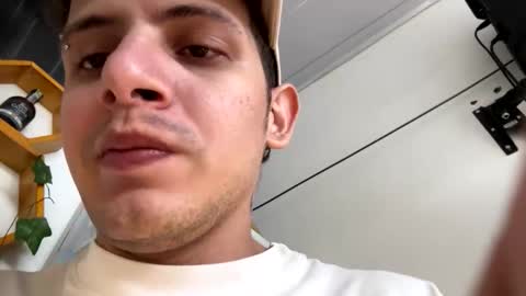 Lucian online show from March 18, 10:02 pm