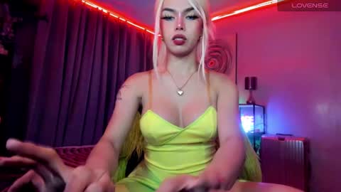 AMETHYST look at my BIO online show from December 10, 4:38 pm