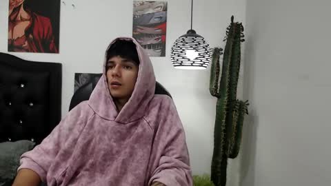 amethystshadow online show from May 21, 3:24 am