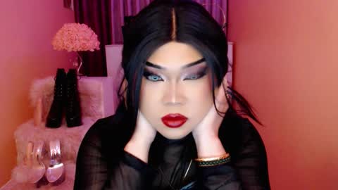 Queen Mireska online show from September 27, 1:49 pm