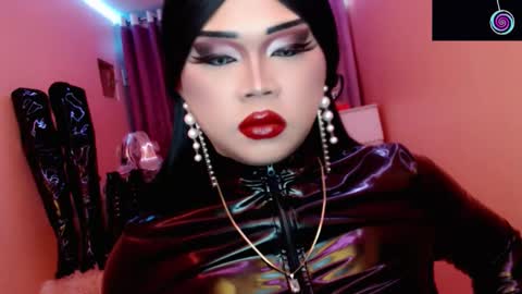 Queen Mireska online show from March 21, 4:43 pm