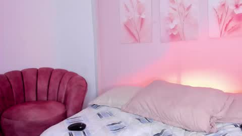 AmiiClark  online show from February 1, 7:12 pm