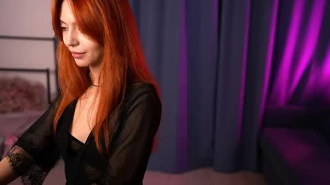 Snapshot of amilifox1 chatting on March 31, 3:45 pm amilifox1 online show from March 31, 3:45 pm