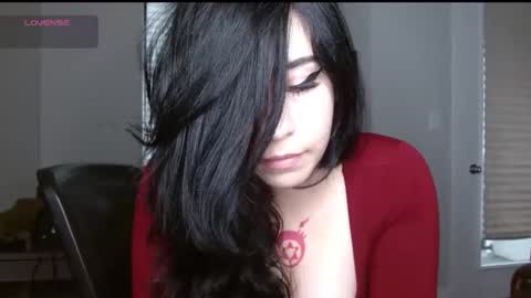 amilust online show from December 4, 9:02 pm