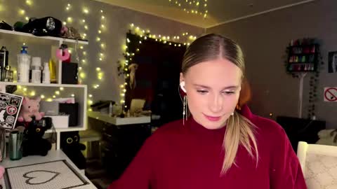 Amily online show from March 21, 2:53 pm