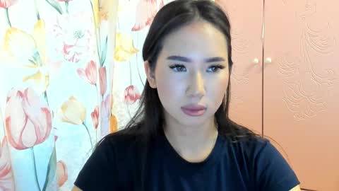 Snapshot of amina_artin chatting on September 14, 1:54 pm Amina online show from September 14, 1:54 pm