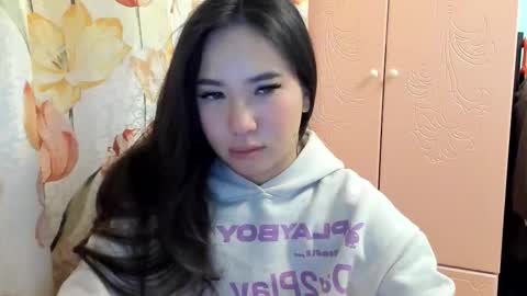 Snapshot of amina_artin chatting on October 12, 6:29 pm Amina online show from October 12, 6:29 pm