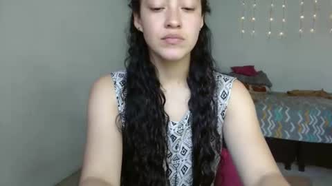 Snapshot of amitlu_ chatting on September 9, 7:35 pm amitlu_ online show from September 9, 7:35 pm