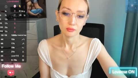 amiwong online show from October 9, 3:37 am