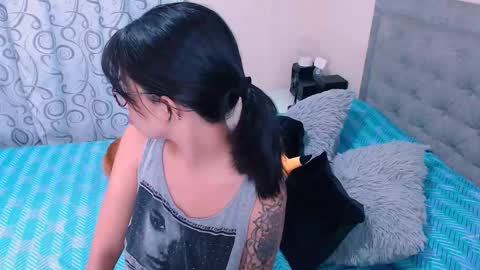 Snapshot of ammanda_ chatting on January 21, 2:11 am diana online show from January 21, 2:11 am