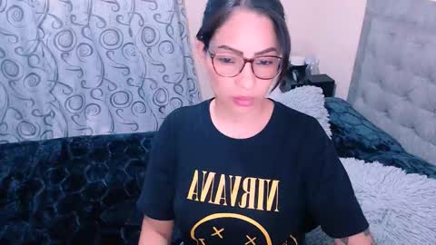 Snapshot of ammanda_ chatting on February 21, 11:32 pm diana online show from February 21, 11:32 pm