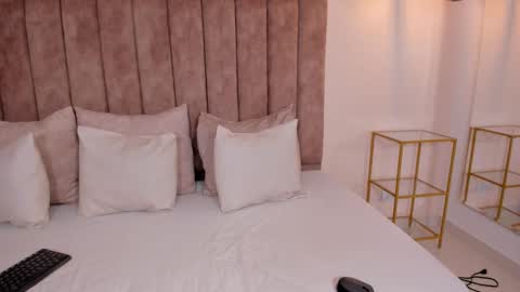 Amber online show from November 28, 5:37 pm