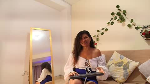 Snapshot of ammelya chatting on January 30, 7:37 pm Amelya online show from January 30, 7:37 pm