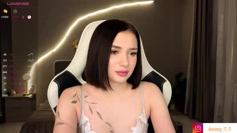 Ammy  dont forget to thumbs up me  online show from November 14, 10:14 am