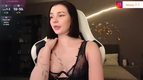 Ammy  dont forget to thumbs up me  online show from December 22, 3:58 am