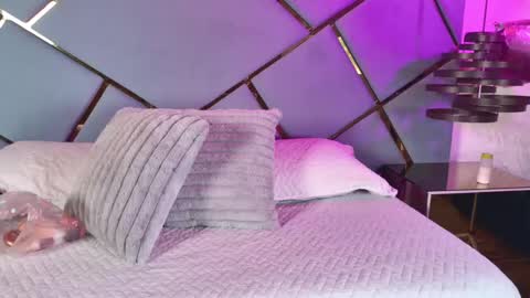 Snapshot of ammy_durand chatting on October 6, 7:22 pm ammy durand online show from October 6, 7:22 pm