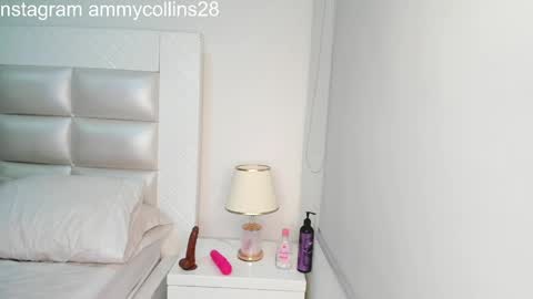 Snapshot of ammycollins28 chatting on April 1, 10:29 pm online show from April 1, 10:29 pm