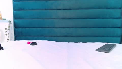 AmmyPike online show from September 18, 5:15 pm