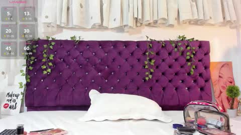 AmmyPike online show from March 8, 2:54 pm