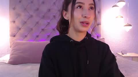 Snapshot of amonet_x chatting on July 13, 8:39 am Sophi online show from July 13, 8:39 am