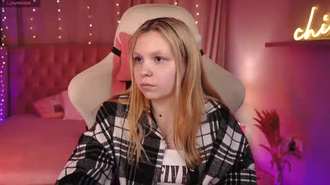 Snapshot of amore_tessa chatting on February 11, 2:57 pm Tessa online show from February 11, 2:57 pm