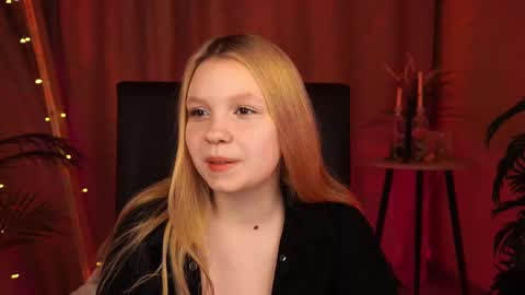Snapshot of amore_tessa chatting on February 20, 12:57 pm Tessa online show from February 20, 12:57 pm