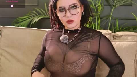 amore online show from May 14, 12:17 am