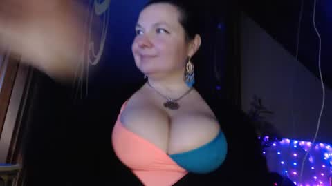 amorelara online show from January 16, 6:03 am