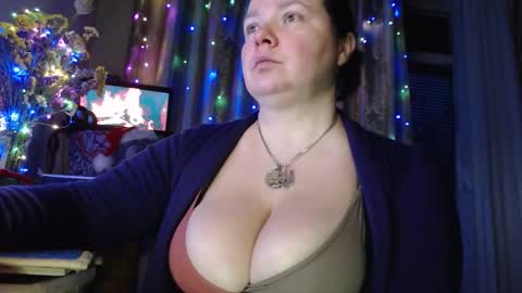 amorelara online show from January 16, 5:44 am