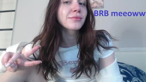 miss unforgettable online show from May 12, 8:33 am