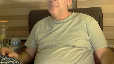 Snapshot of amorlin chatting on March 16, 6:12 pm AmorLin online show from March 16, 6:12 pm