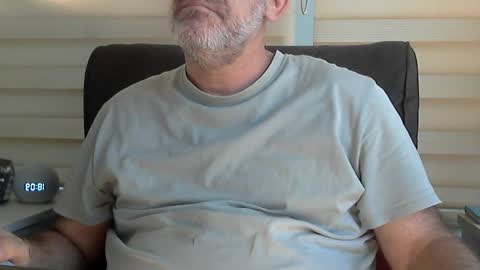 Snapshot of amorlin chatting on April 1, 3:09 pm AmorLin online show from April 1, 3:09 pm