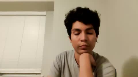 Snapshot of amoscuida chatting on April 3, 4:43 am amos online show from April 3, 4:43 am