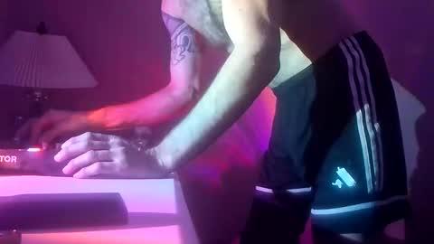 Snapshot of amputeeadventurer chatting on January 16, 7:34 am amputeeadventurer online show from January 16, 7:34 am