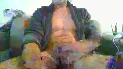 Snapshot of amram1985 chatting on December 19, 12:34 pm amram1985 online show from December 19, 12:34 pm