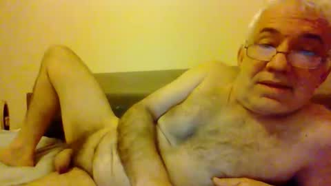 Snapshot of amstel69 chatting on January 6, 5:49 pm amstel69 online show from January 6, 5:49 pm