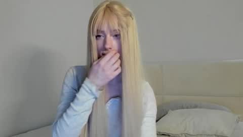 Snapshot of amy1_1 chatting on October 14, 9:04 pm amy1_1 online show from October 14, 9:04 pm