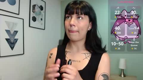 Amy 3 online show from May 7, 4:40 am