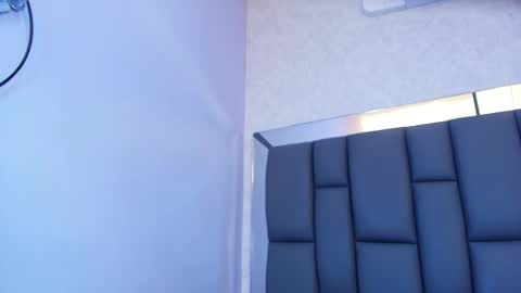 amy__wats0n online show from May 5, 7:11 pm