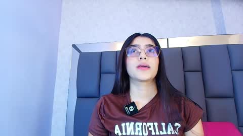 amy__wats0n online show from May 16, 7:12 pm