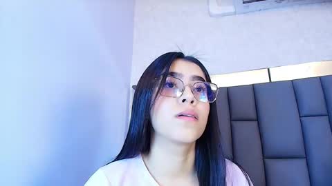 amy__wats0n online show from May 20, 7:09 pm