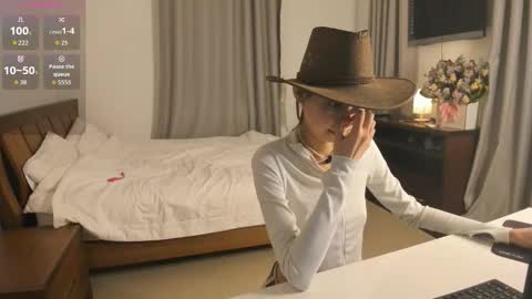 Amy online show from November 3, 1:56 pm