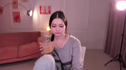 Amy online show from November 23, 1:22 pm