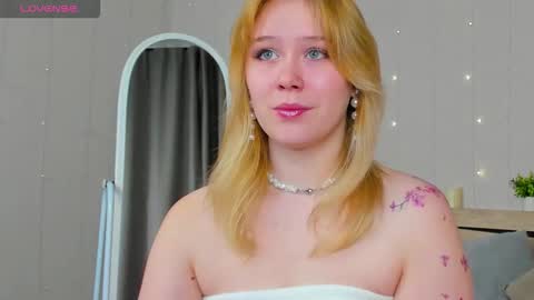 Amy online show from September 29, 5:23 am