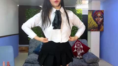 Snapshot of amy_lovelydoll chatting on December 21, 7:21 pm Amy online show from December 21, 7:21 pm