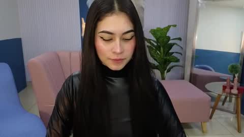 Snapshot of amy_lovelydoll chatting on March 28, 11:10 am Amy online show from March 28, 11:10 am