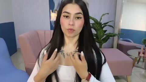 Snapshot of amy_lovelydoll chatting on April 5, 6:49 pm Amy online show from April 5, 6:49 pm